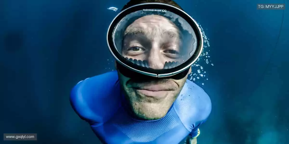 ⚽ 全球赛事盛宴，每一脚都点燃热血！🔥